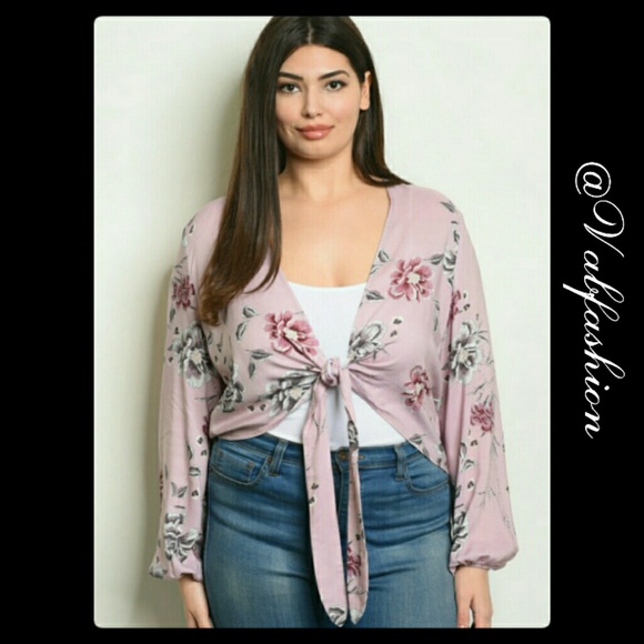 PLUS SIZED TIED FRONT LILAC CROP TOP!🏵 - Picture 3 of 8